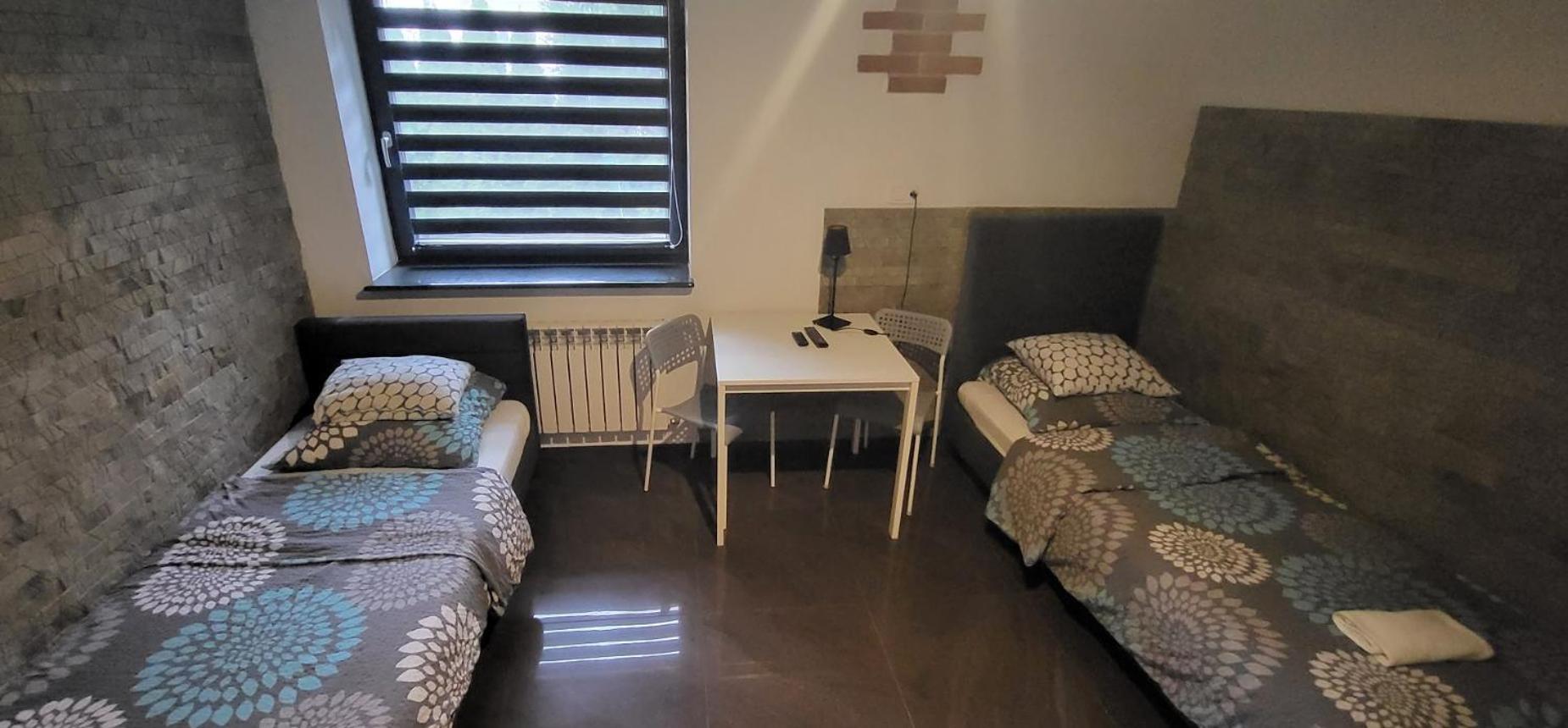 M Hostel Gliwice Extérieur photo