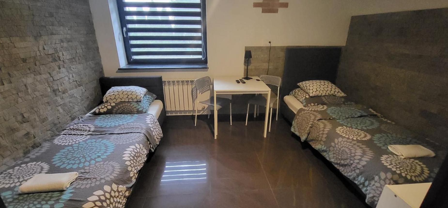 M Hostel Gliwice Extérieur photo