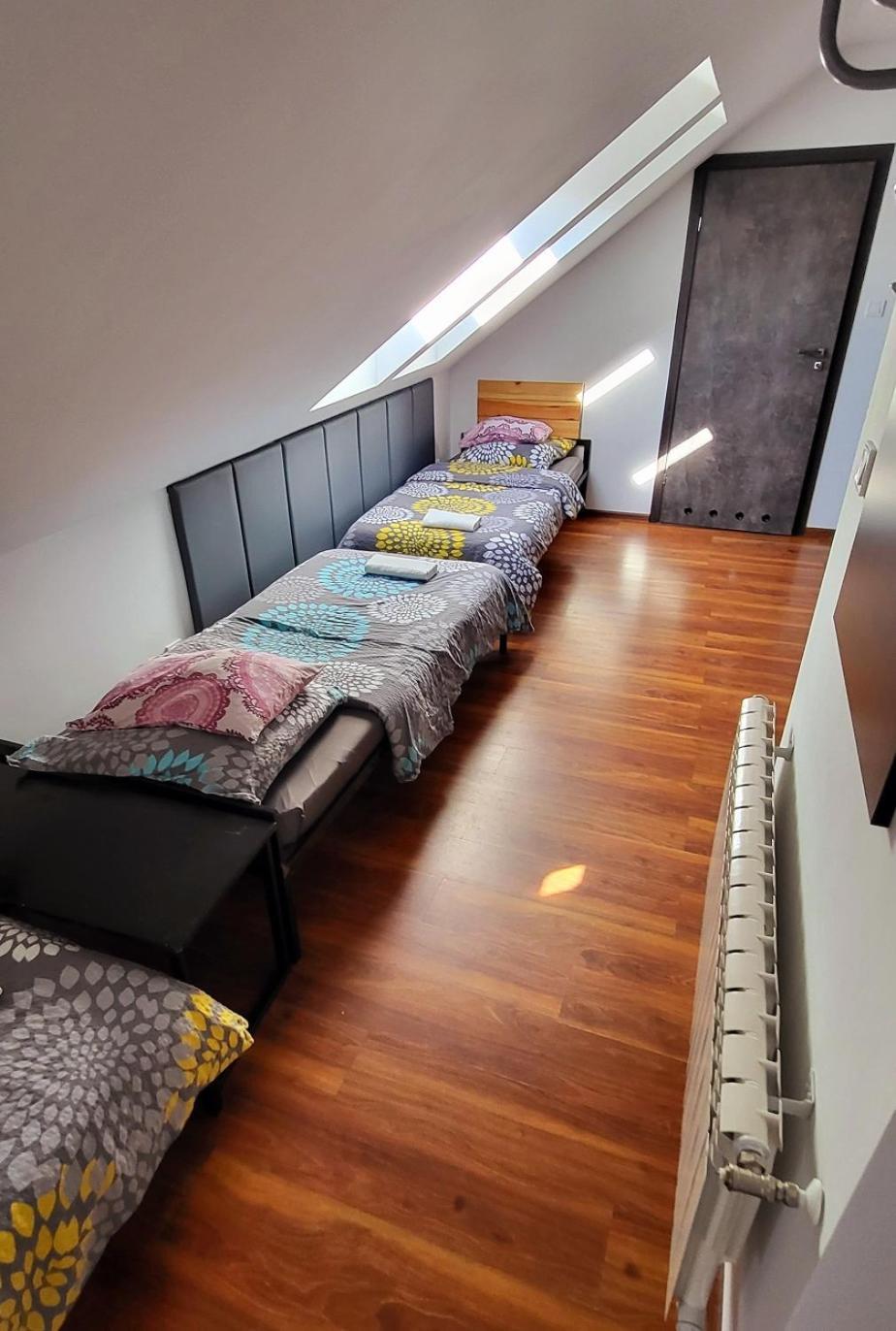 M Hostel Gliwice Extérieur photo