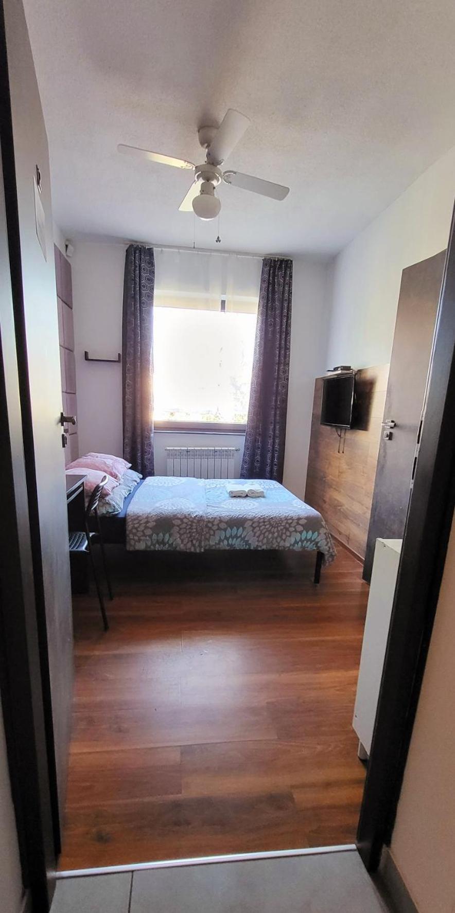 M Hostel Gliwice Extérieur photo